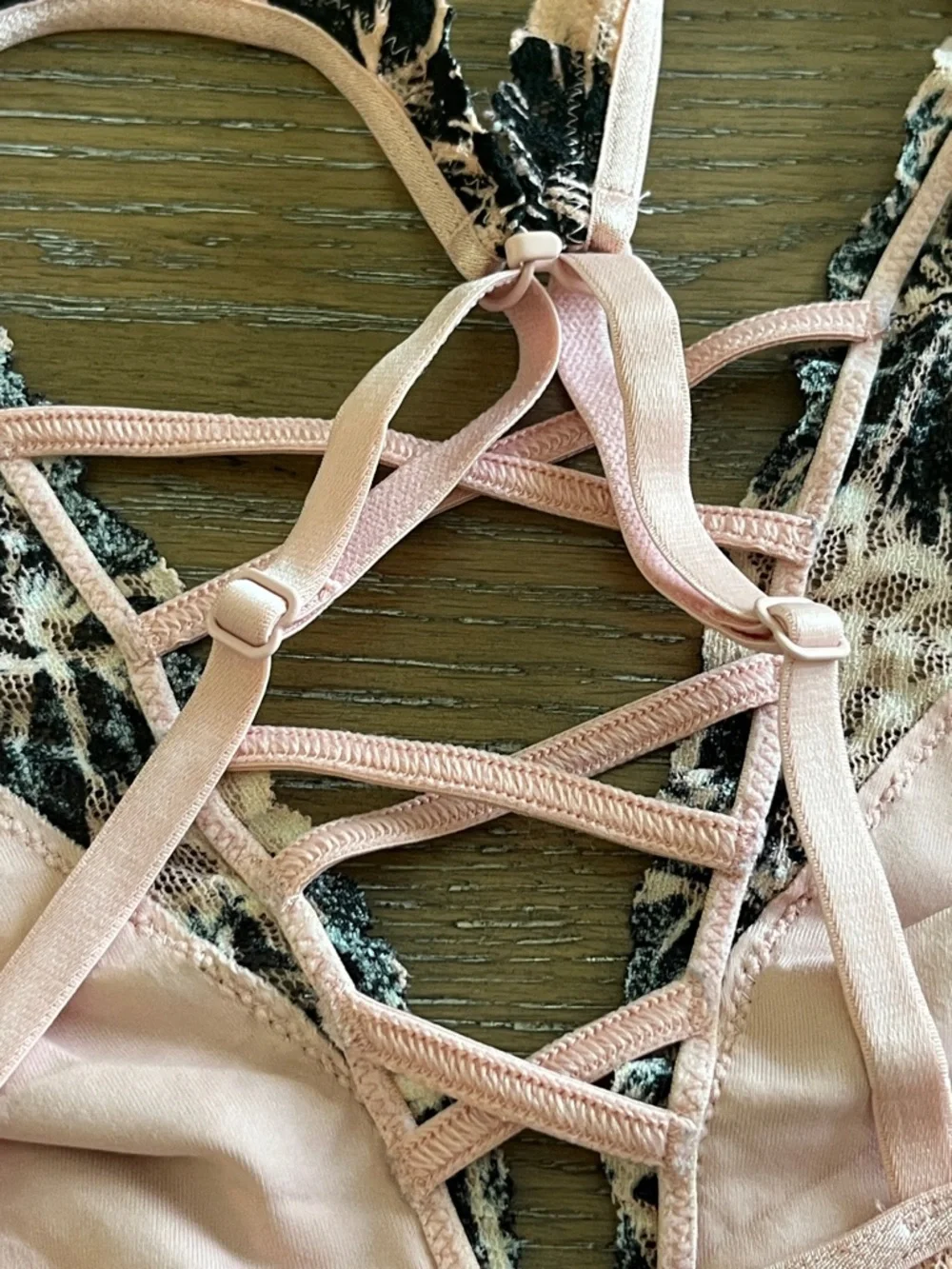 PINK Victoria's Secret Pink Lace Bralette with Black Tropical Print Size‎ Small